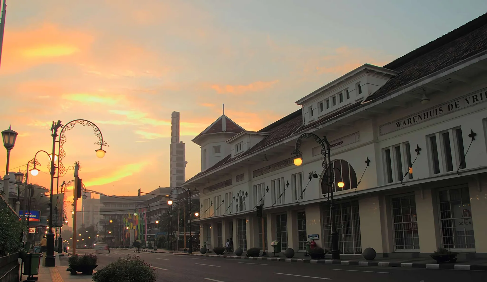 Delegates at Jalan Braga, Bandung — Tour de Bandung IPFEST 2026